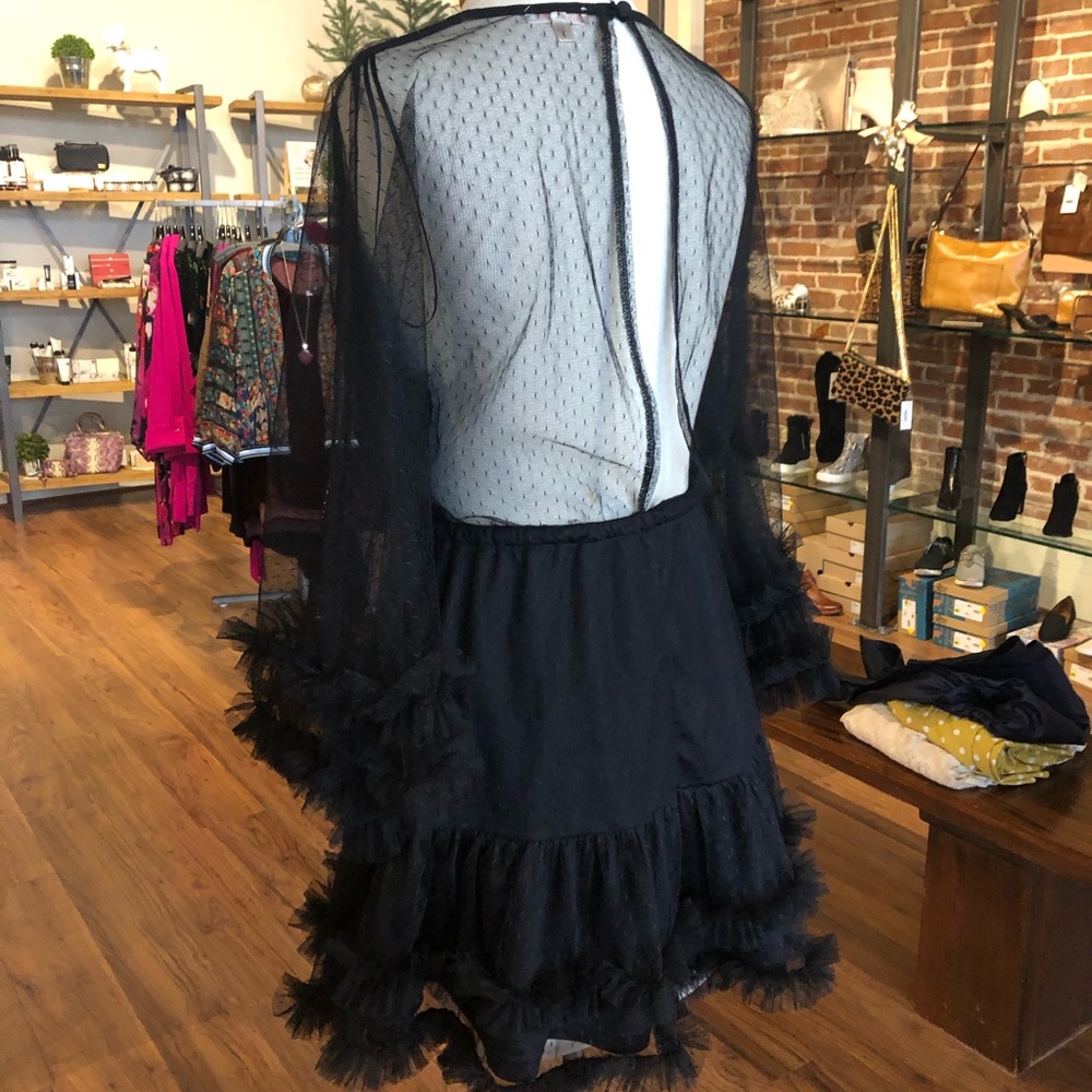 Black Dress - Picture 3 of 3